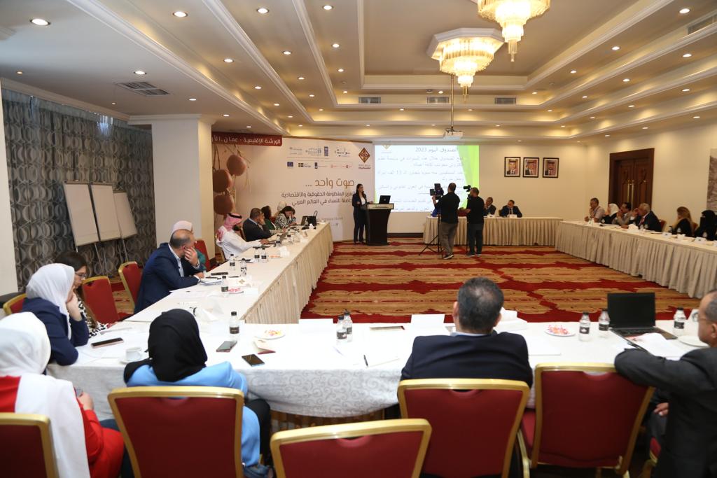 جانب من الورشة